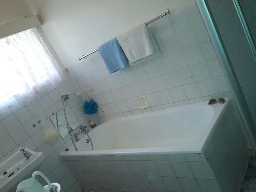 Heila'S In House Family Room-Homestay! Bloemfontein Esterno foto
